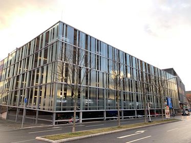 在德國，連一棟停車場都能這麼美!